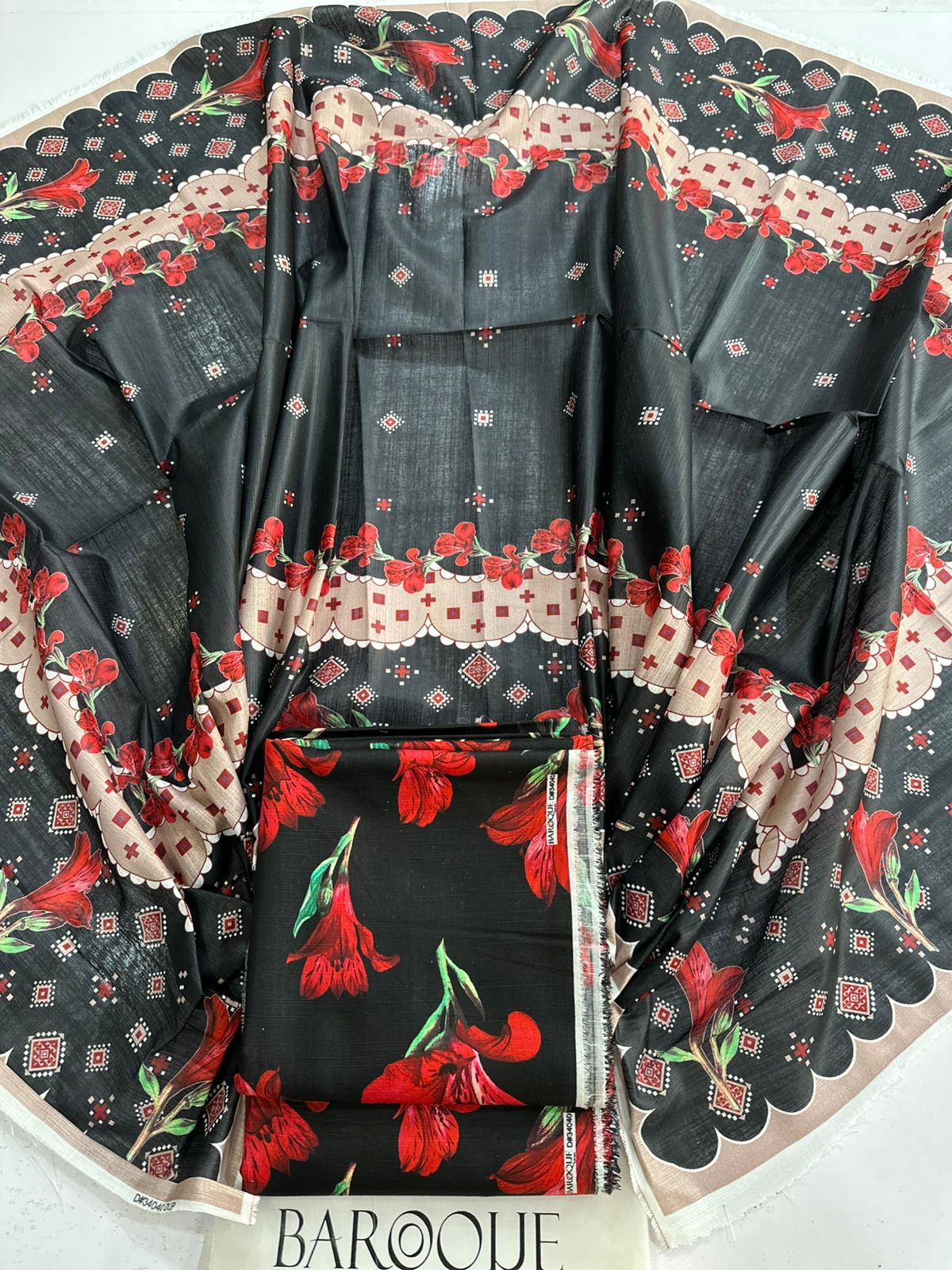 3Pc Khaddar Allover Unstitched Suit