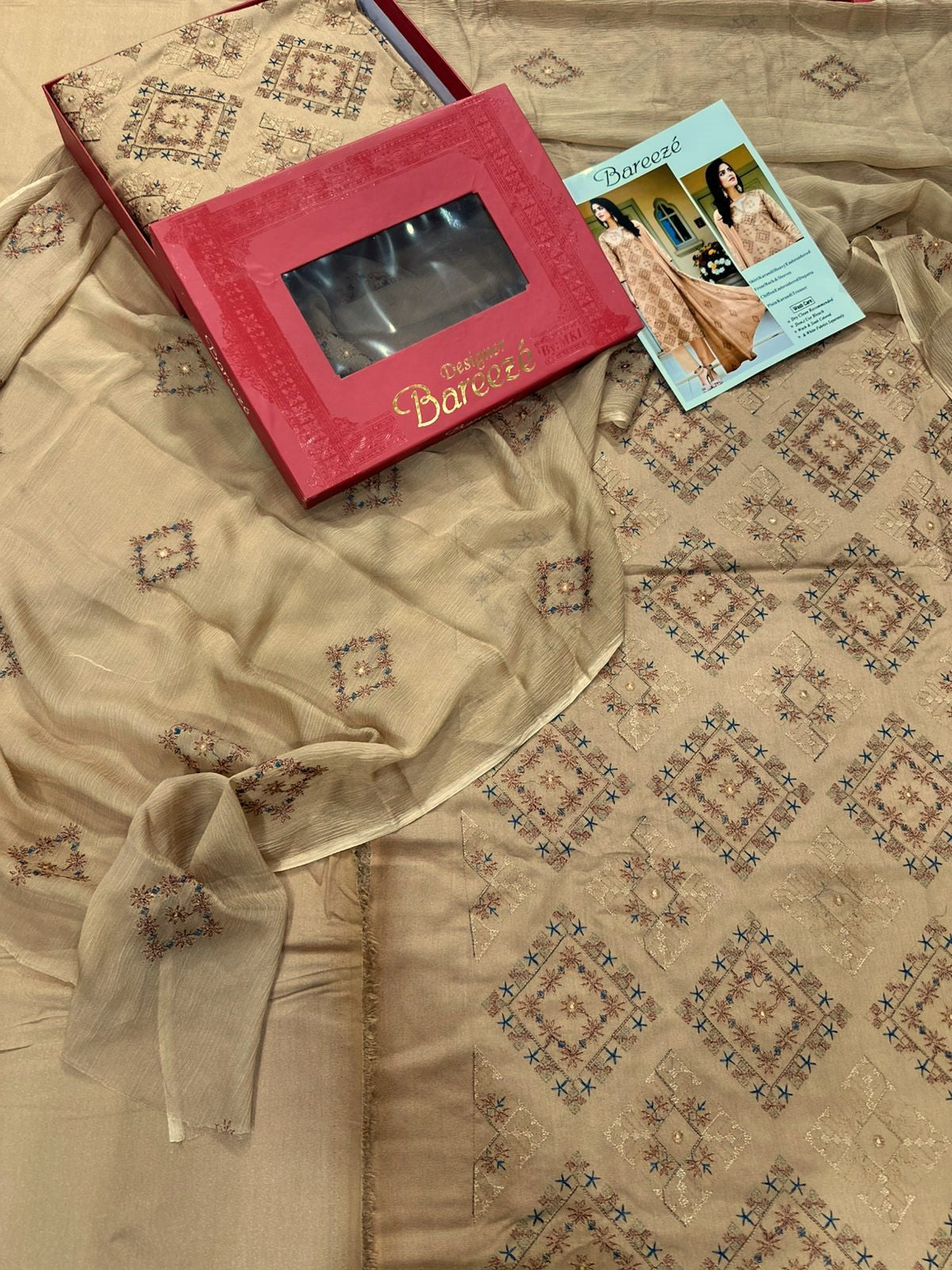 3Pc Bareeza Karandi Embroidered Unstitched Suit