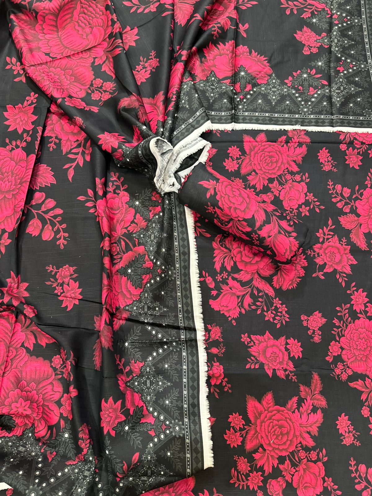 3Pc Khaddar  Allover Unstitched Suit